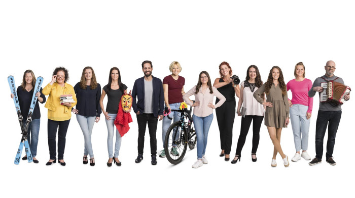 From left to right: Daniela Gerstner, Inge Würges-Degrell, Ramona Hager, Liesa Ziesemer, Daniel Schirm, Sabrina Rieser, Nina Klagmann, Martina Böhm, Dietlinde Kohlmann, Rebecca Mertin, Justine Zimmer, Rainer Schaible From left to right: Daniela Gerstner, Inge Würges-Degrell, Ramona Hager, Liesa Ziesemer, Daniel Schirm, Sabrina Rieser, Nina Klagmann, Martina Böhm, Dietlinde Kohlmann, Rebecca Mertin, Justine Zimmer, Rainer Schaible